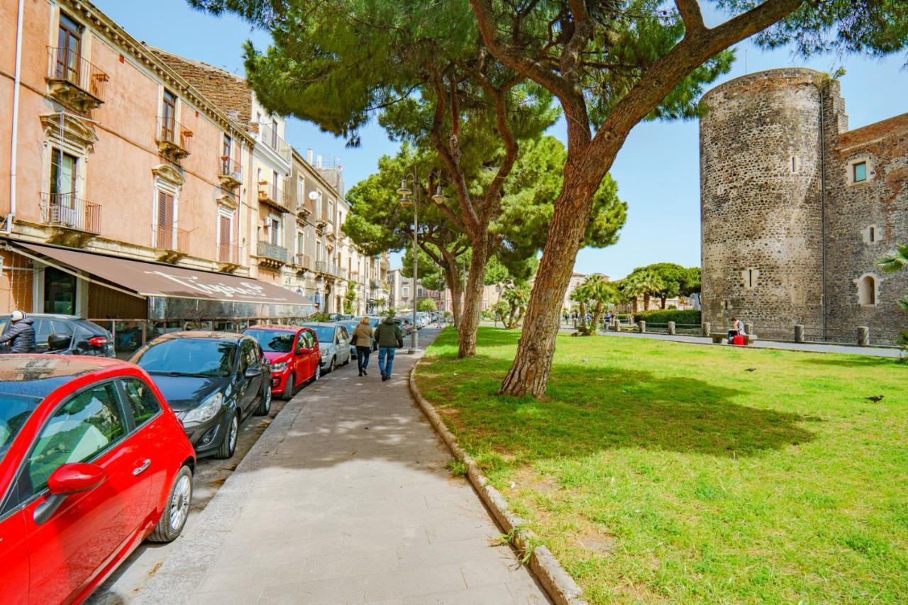 Apartamento Castle Living CTA Exterior foto