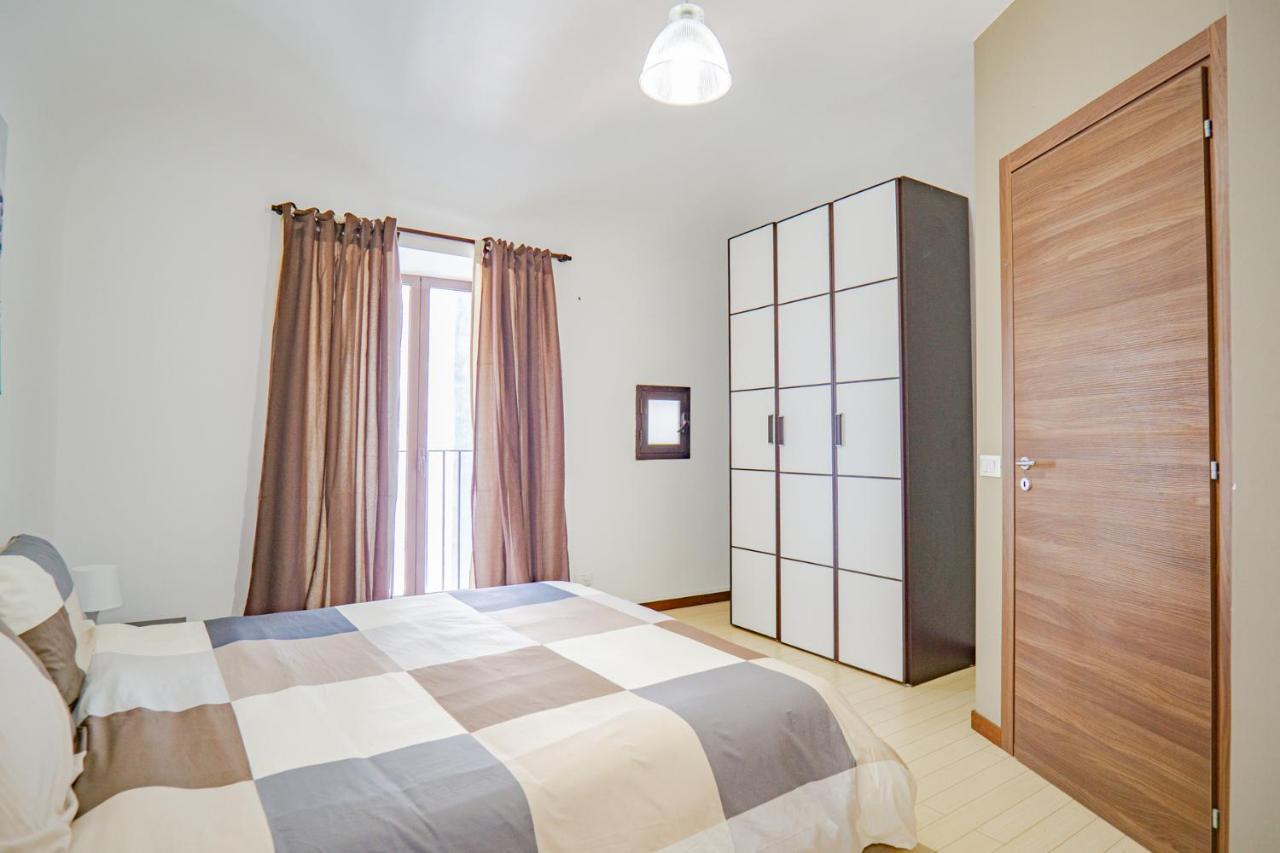 Apartamento Castle Living CTA Exterior foto