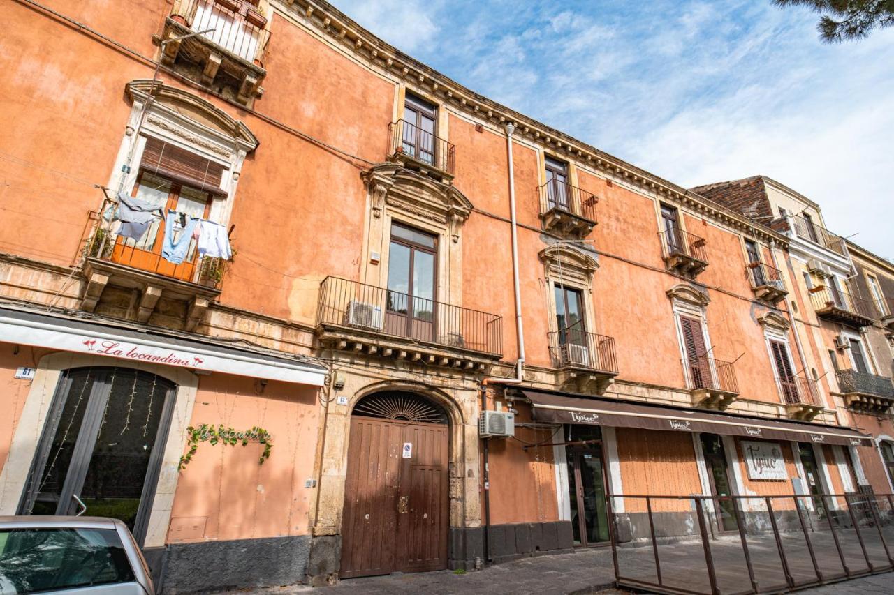Apartamento Castle Living CTA Exterior foto